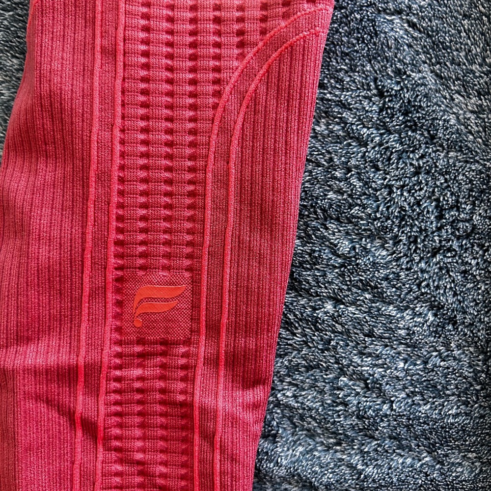 Fabletics Pink Ribbed Top - Picture 3 of 6